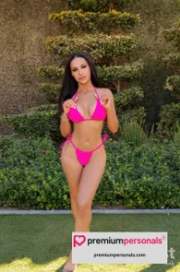 Lola_Love_BIte