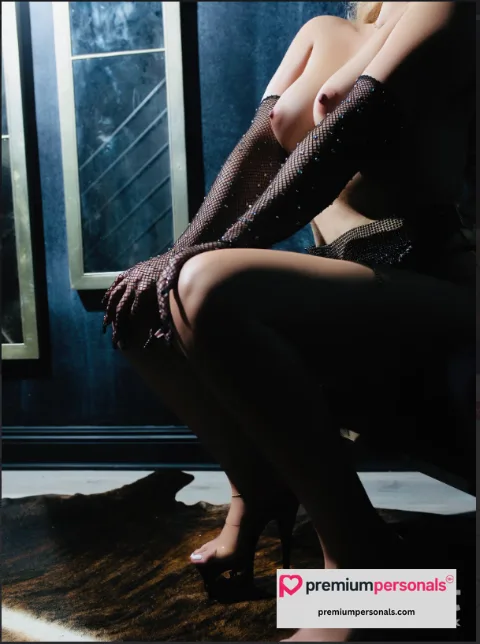 Lola LUX